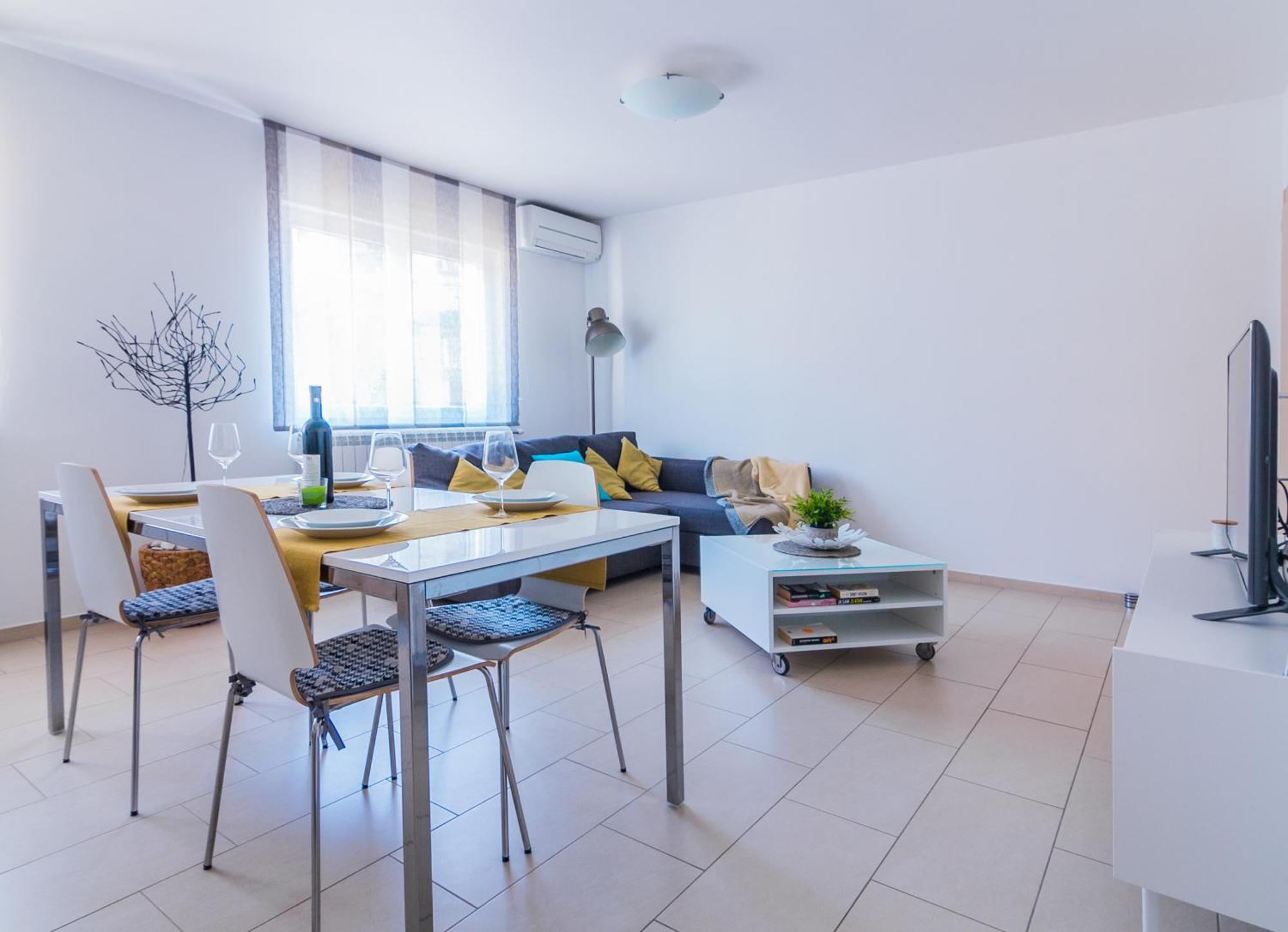 Apartments Nicole Pula Zimmer foto